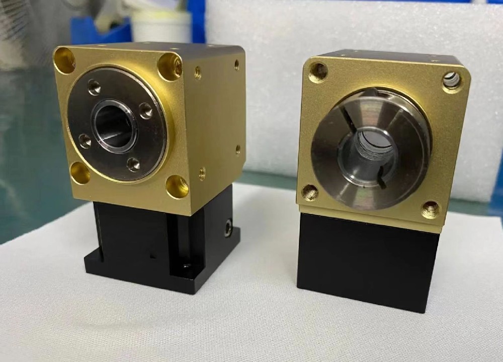 ZB系列精密伺服行星換向器